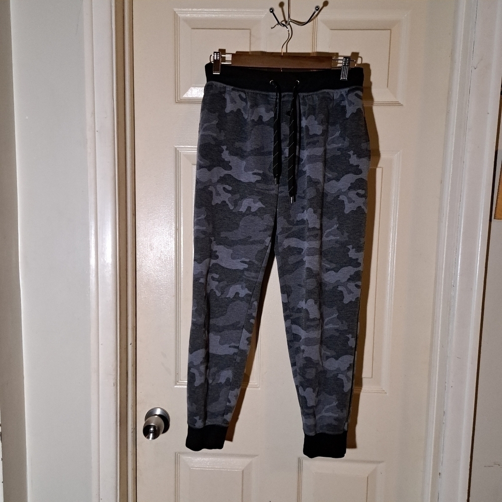 Fruit of the loom joggers/Pajamas Size medium